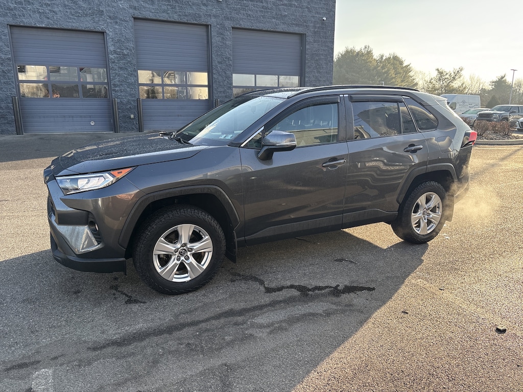 Used 2021 Toyota RAV4 XLE XLE AWD