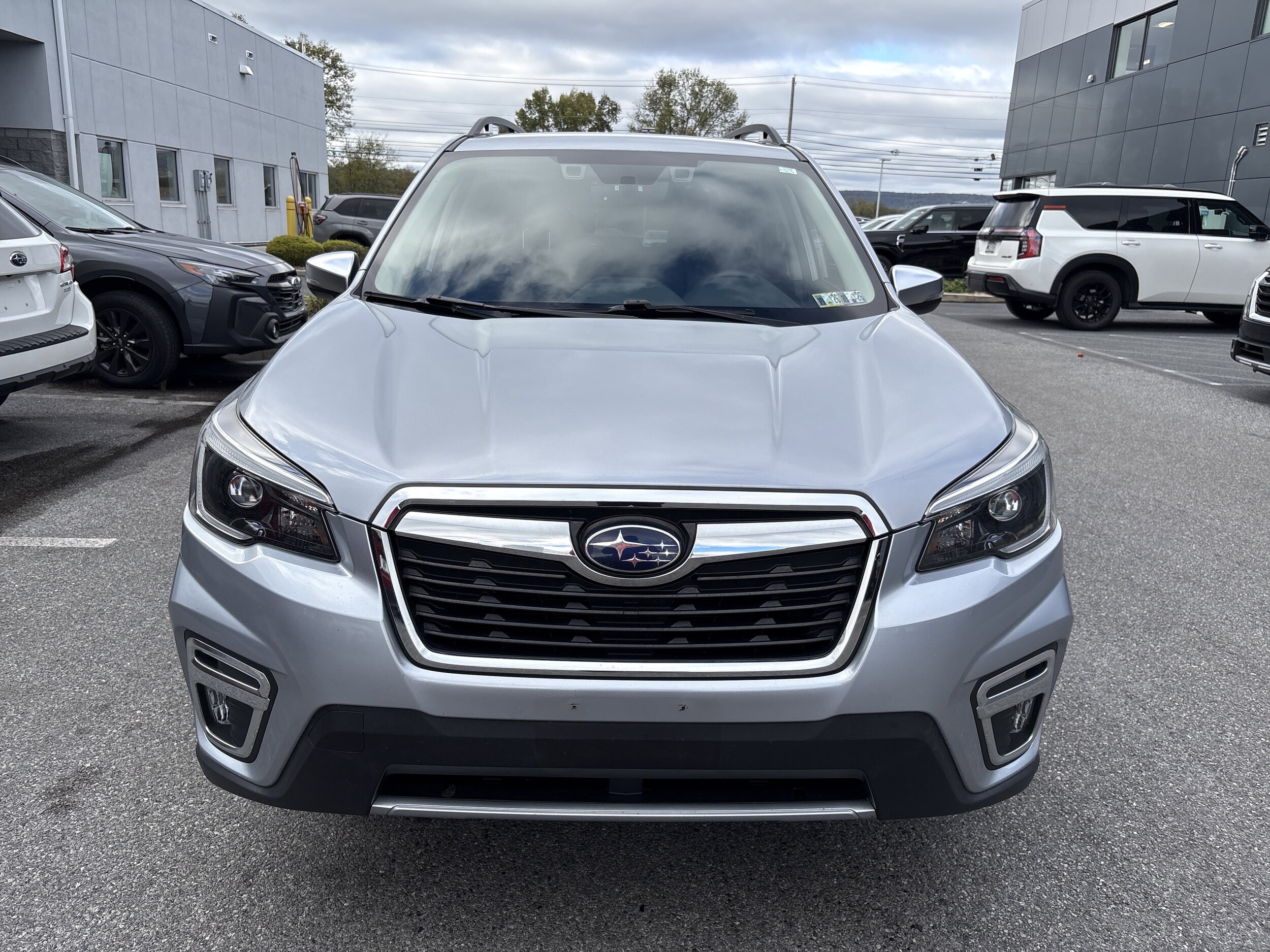 2021 Subaru Forester Touring photo 2
