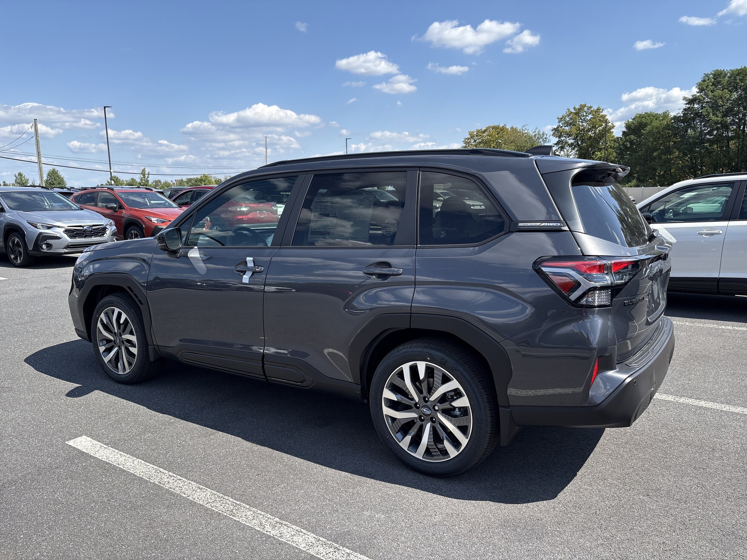 2025 Subaru Forester Touring photo 3