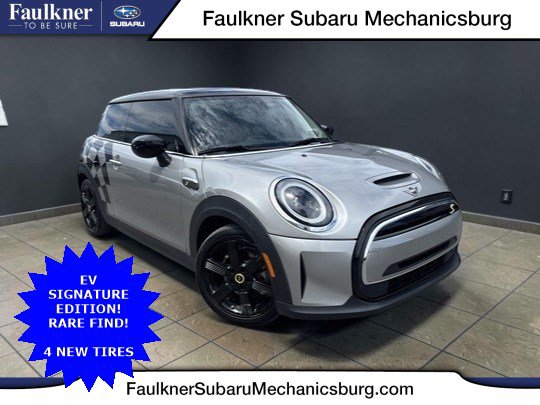 2024 MINI Hardtop Cooper SE's photo