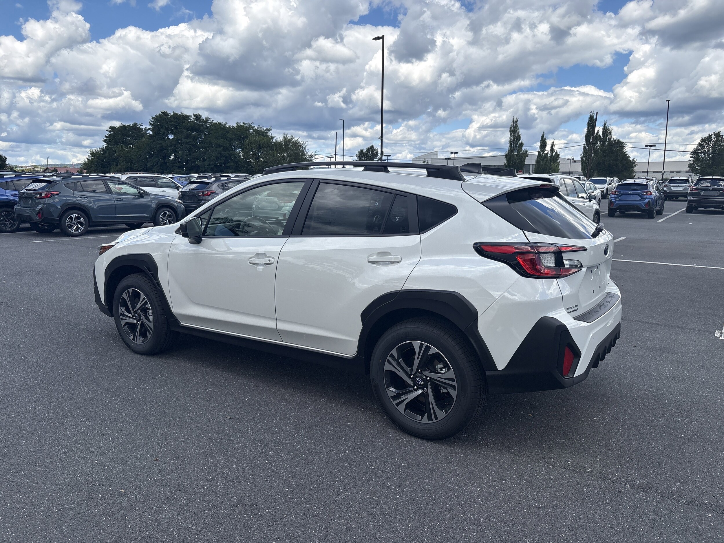 2025 Subaru Crosstrek Premium photo 3