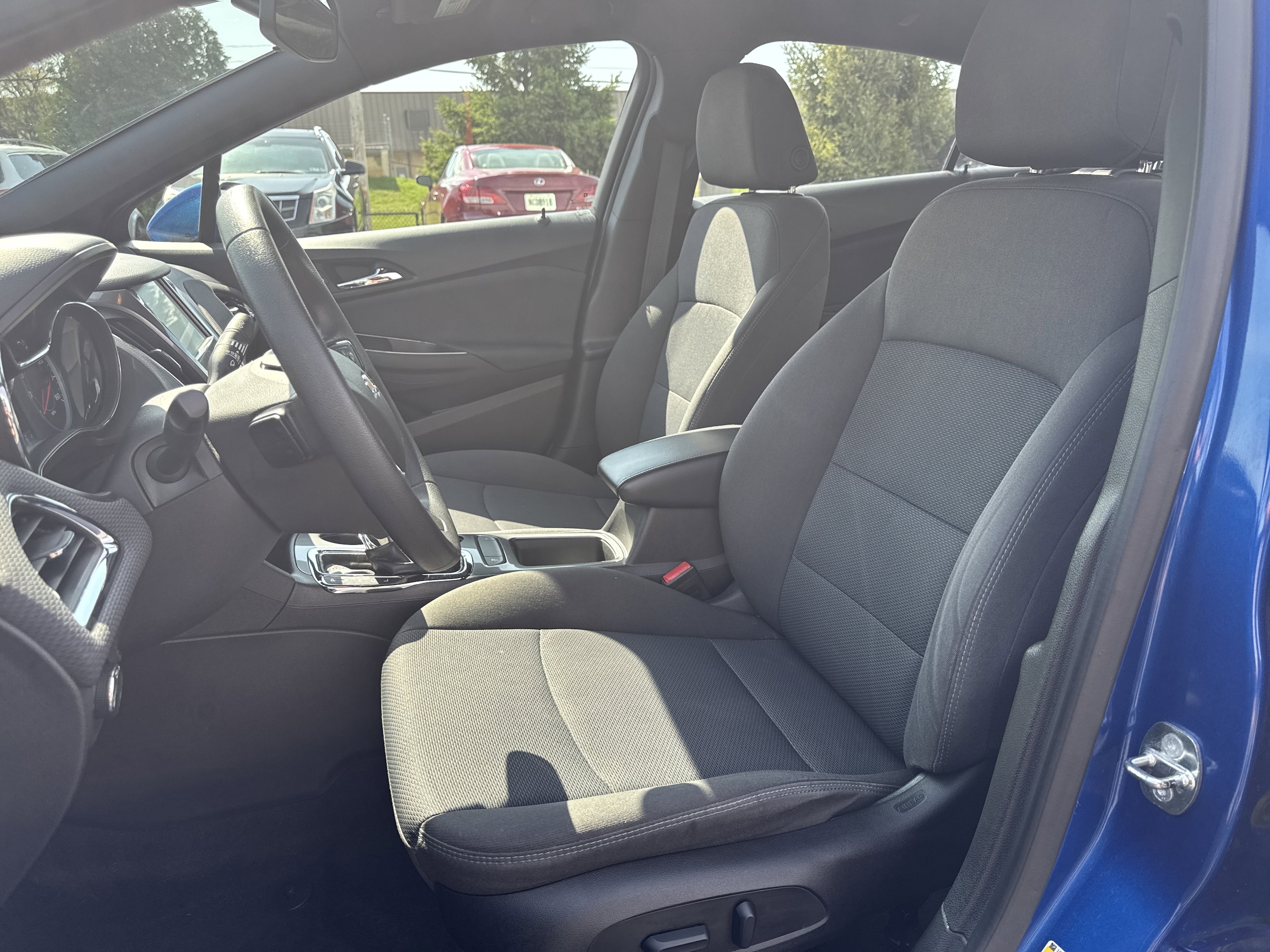 Used 2018 Chevrolet Cruze LT with VIN 1G1BE5SM1J7222474 for sale in Mechanicsburg, PA