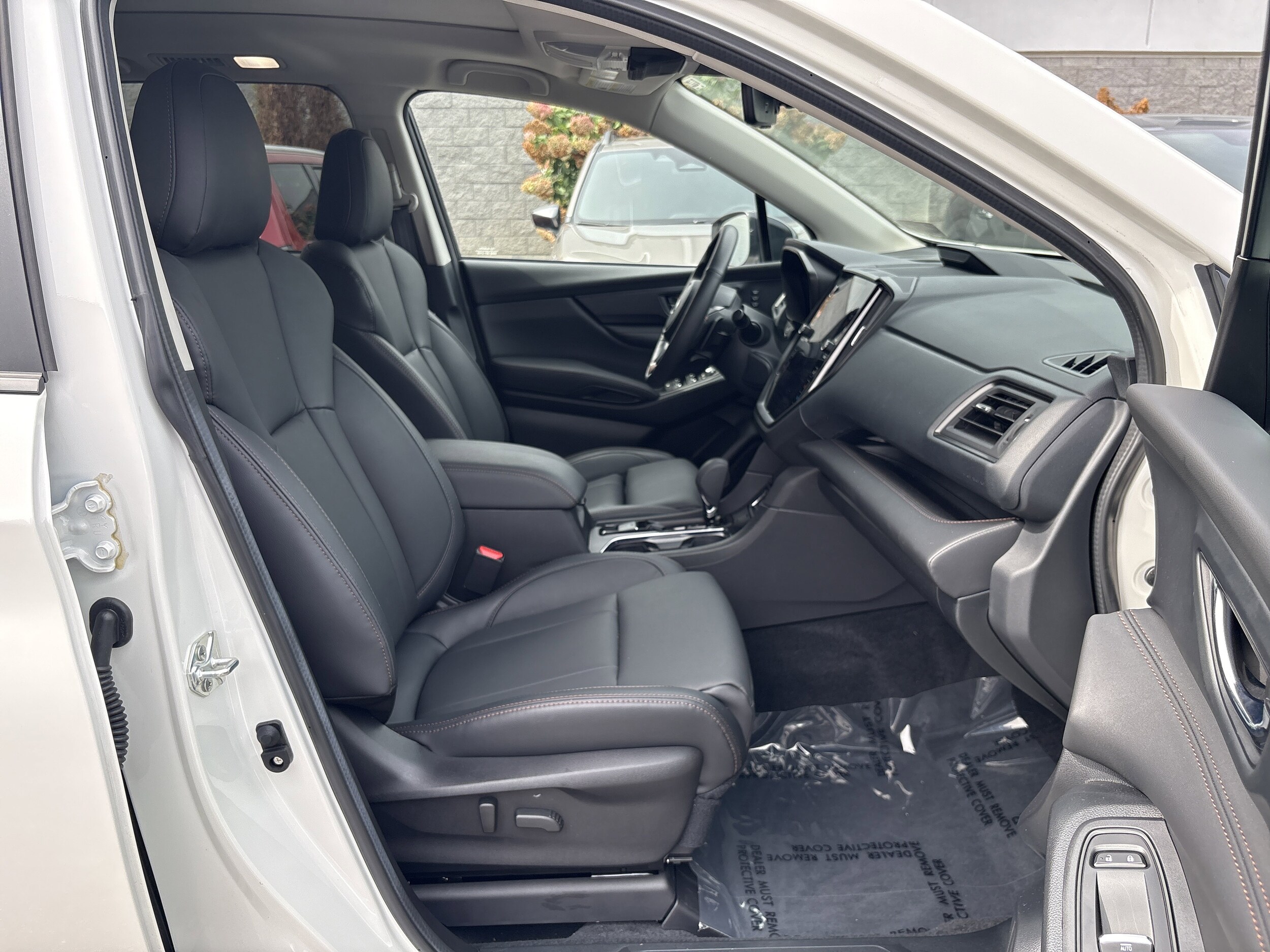 2025 Subaru Ascent Limited photo 3