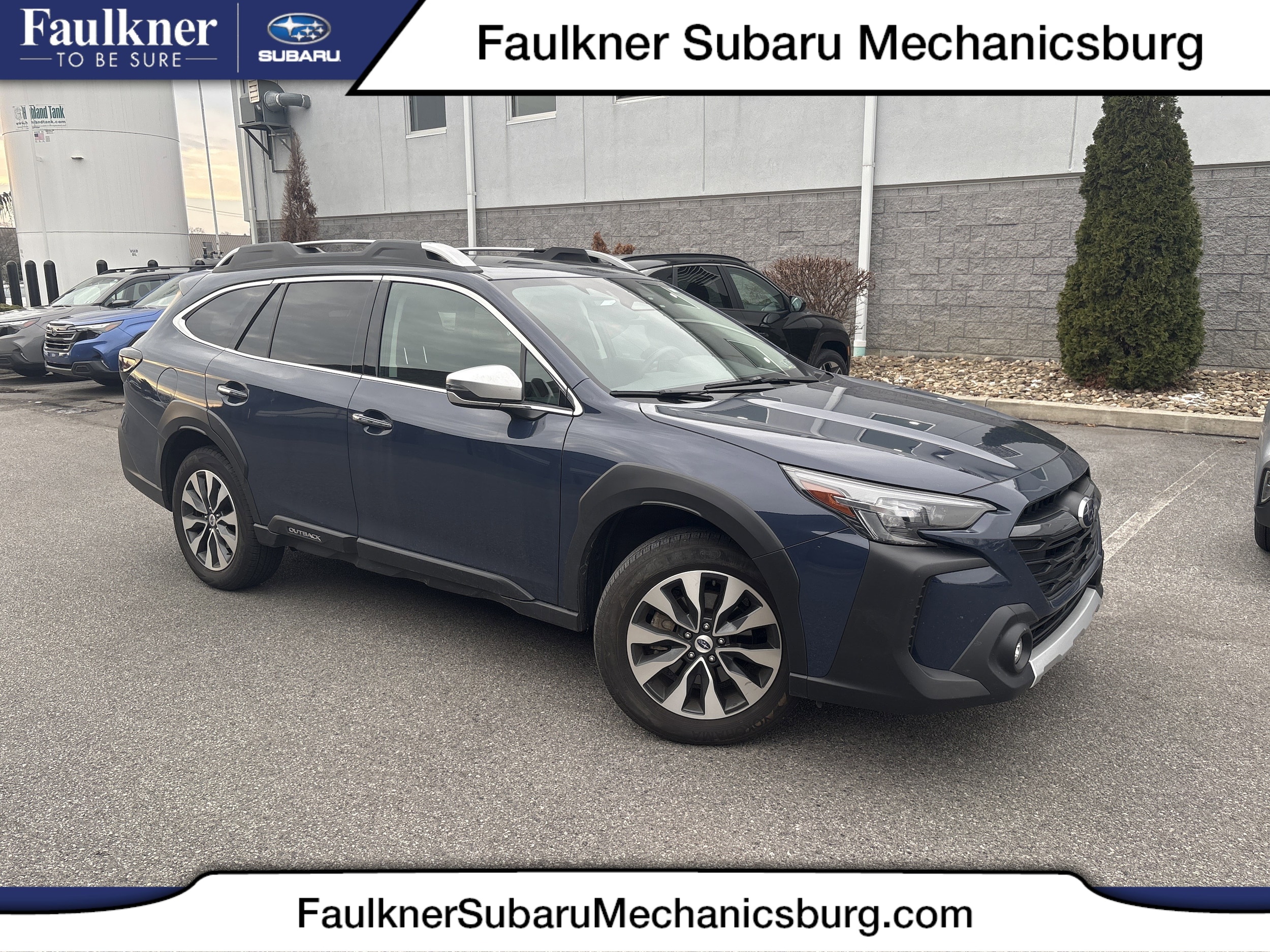 2023 Subaru Outback Touring's photo