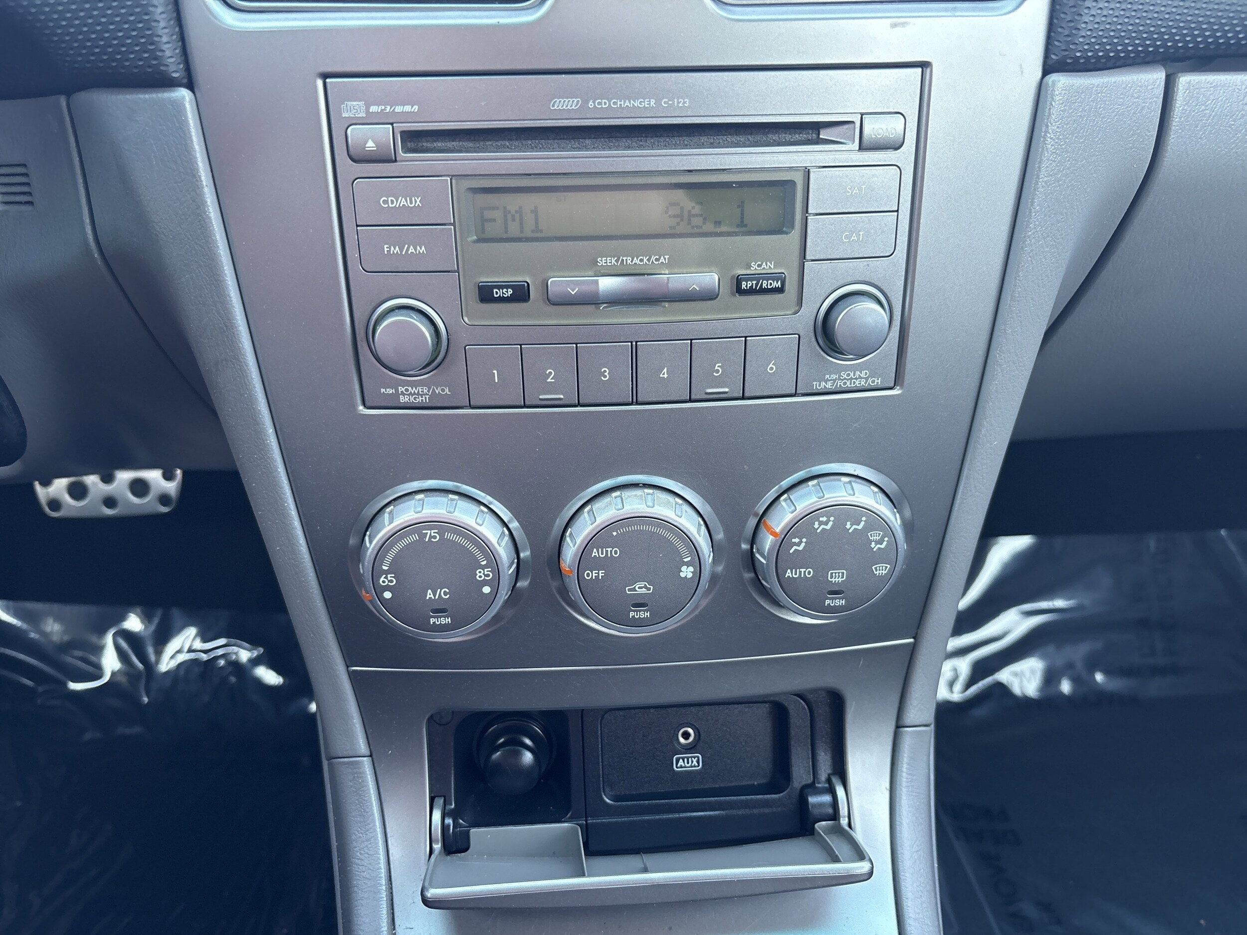 2008 Subaru Forester X photo 4