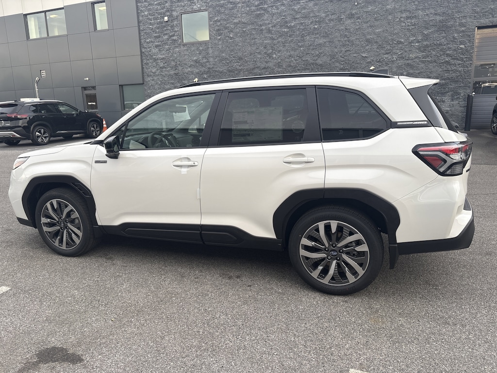 New 2025 Subaru Forester Hybrid Touring SUV