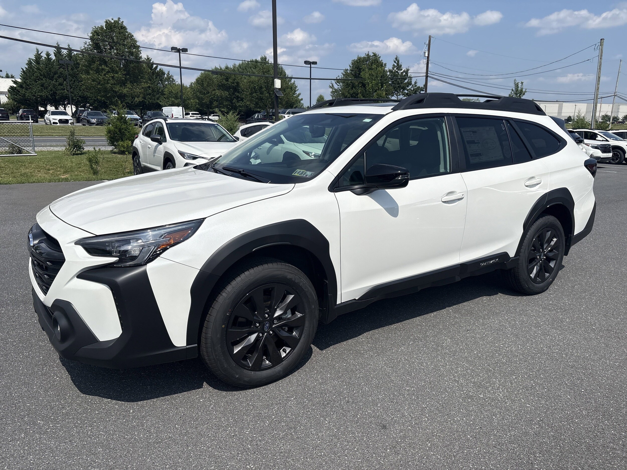 2025 Subaru Outback Onyx Edition photo 3