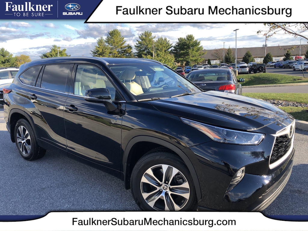 Used 2022 Toyota Highlander XLE XLE AWD