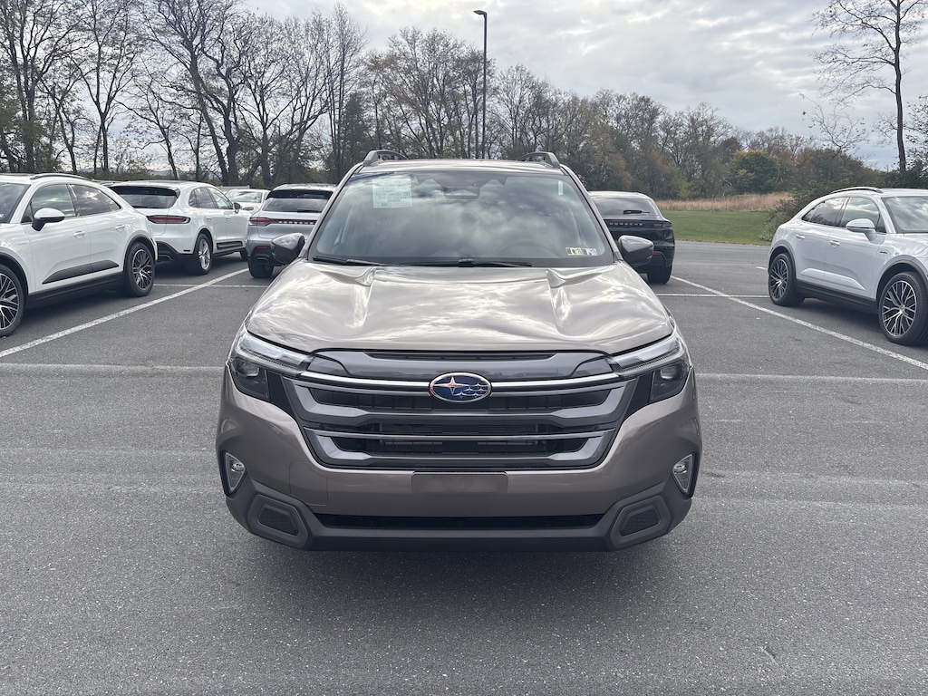 New 2025 Subaru Forester Hybrid Limited SUV