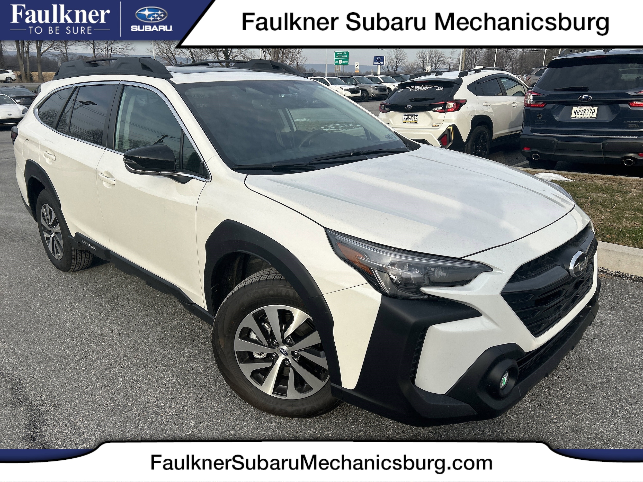 2025 Subaru Outback Premium's photo