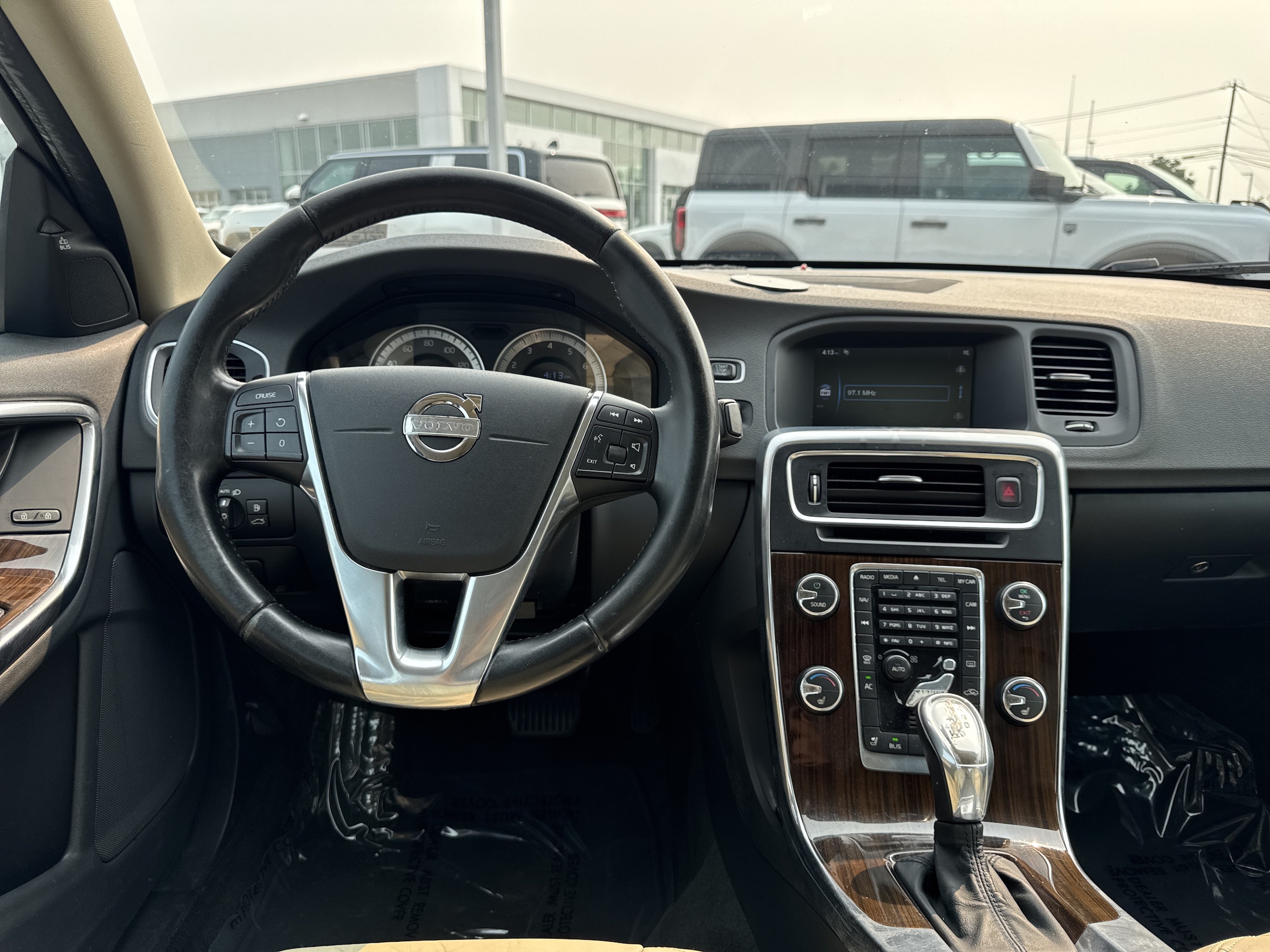 Used 2013 Volvo S60 T5 with VIN YV1612FH4D2191555 for sale in Mechanicsburg, PA