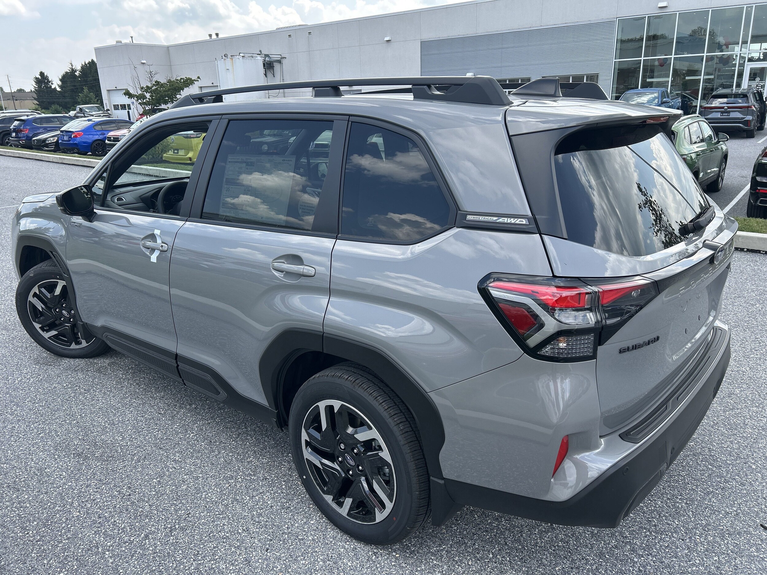 2025 Subaru Forester Limited photo 2