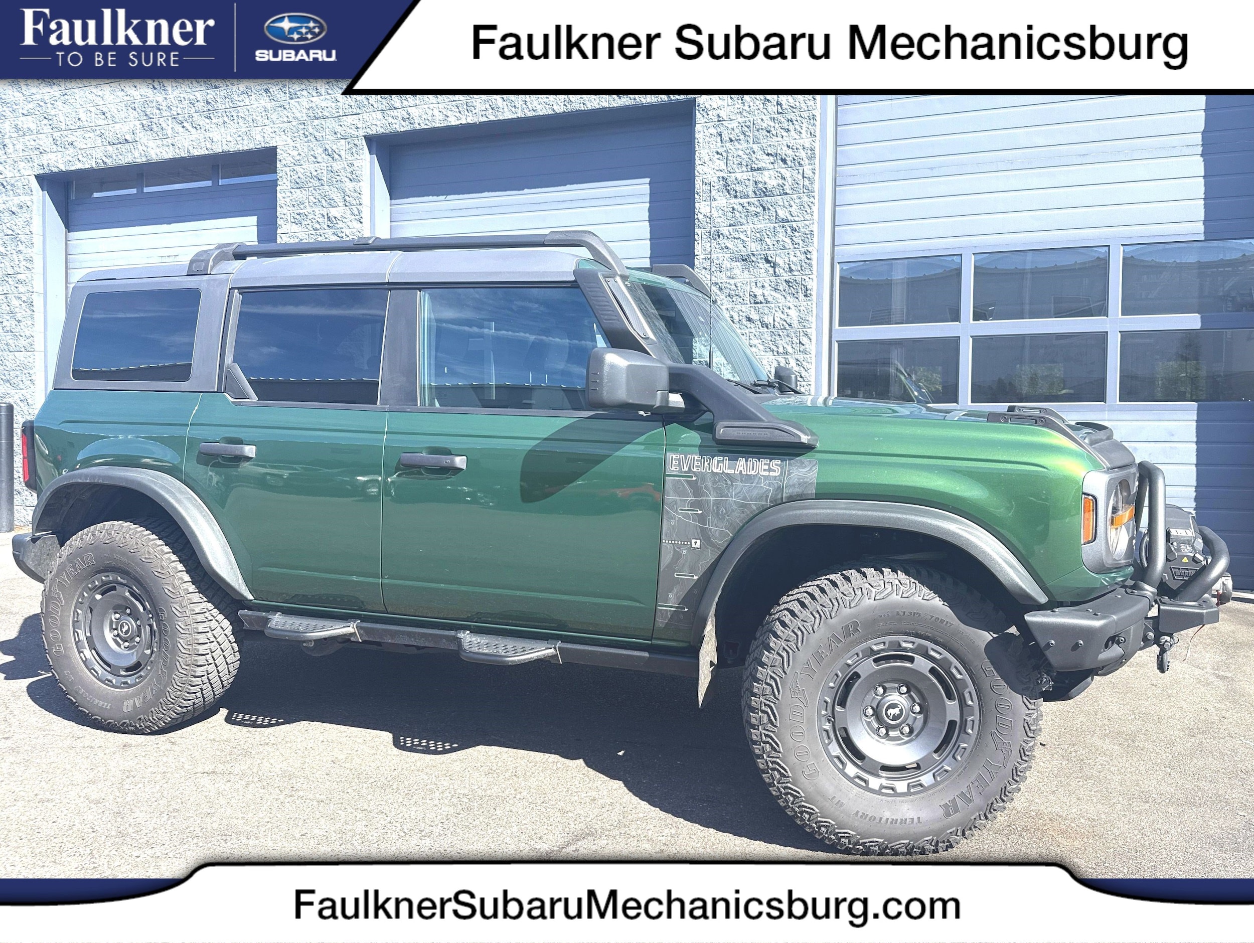 2024 Ford Bronco 4-Door Everglades's photo