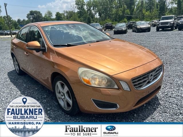 2013 Volvo S60 T5 AWD Auto's photo