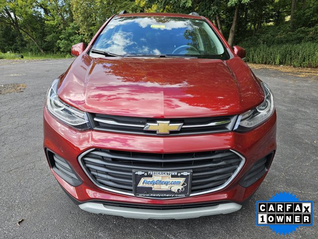 2022 Chevrolet Trax LT photo 2
