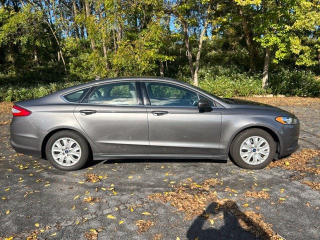 Used 2014 Ford Fusion S with VIN 1FA6P0G71E5390972 for sale in Harrisburg, PA