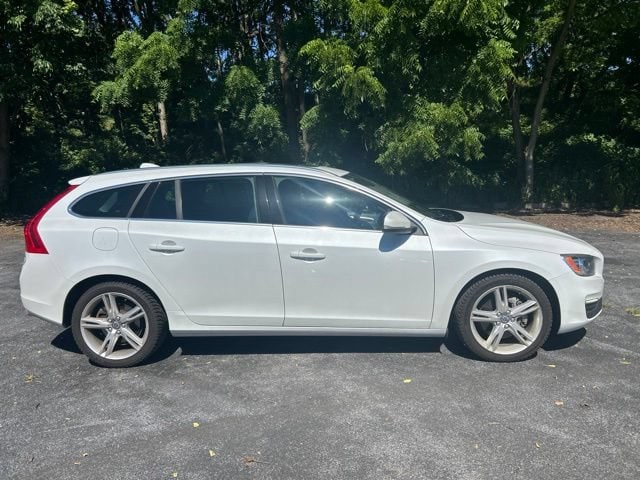 Used 2016 Volvo V60 Premier with VIN YV1612SK6G1308175 for sale in Harrisburg, PA