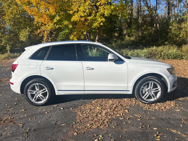 Used 2015 Audi Q5 Premium Plus with VIN WA1CMAFP1FA095922 for sale in Harrisburg, PA