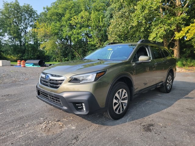 2020 Subaru Outback Premium photo 2