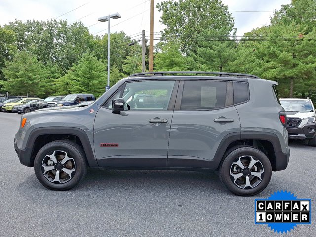 2022 Jeep Renegade Trailhawk photo 2