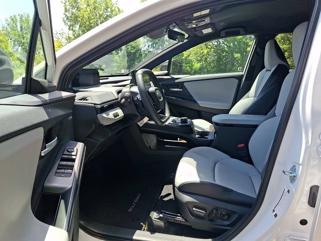 2026 Subaru Solterra Premium - Photo 7