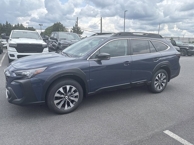 2025 Subaru Outback Limited photo 3