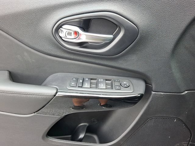 Photo 18