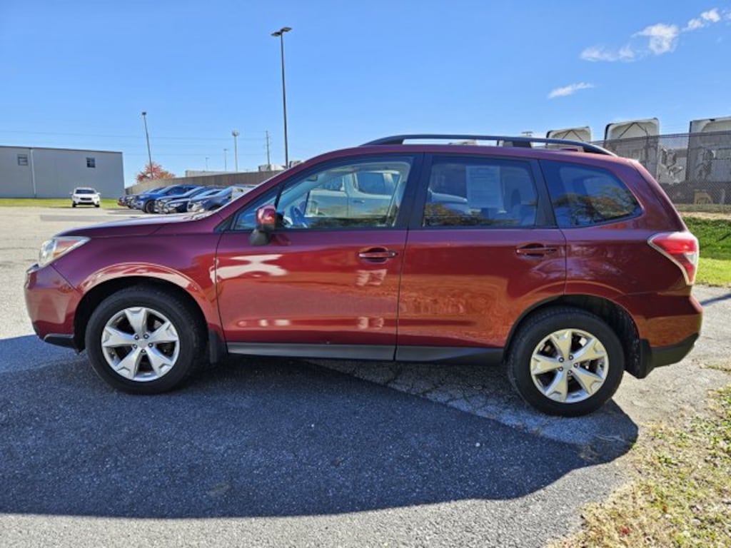 Used 2016 Subaru Forester 2.5i Premium SUV