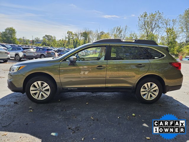 2017 Subaru Outback 2.5i Premium photo 4