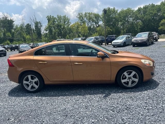 Used 2013 Volvo S60 T5 with VIN YV1612FH7D1214218 for sale in Harrisburg, PA