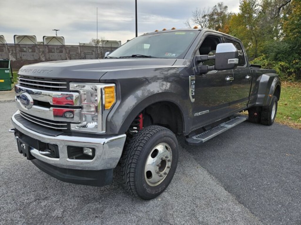 Used 2017 Ford Super Duty F-350 DRW Lariat Truck Crew Cab