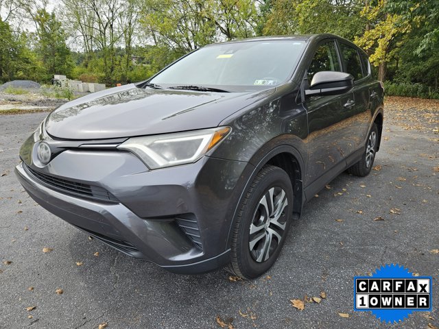 2018 Toyota RAV4 LE photo 2