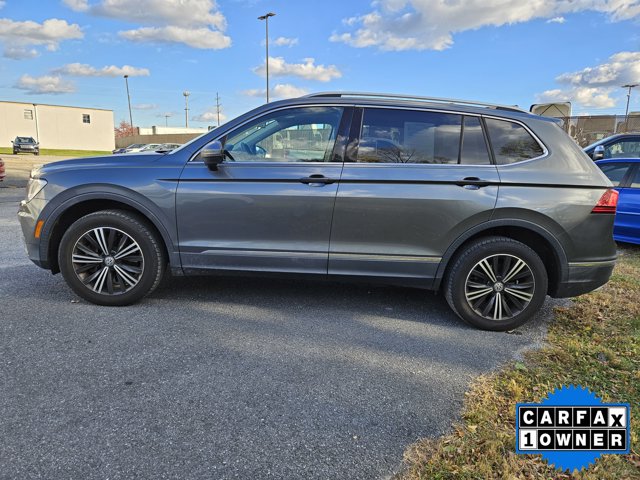2018 Volkswagen Tiguan SEL photo 3