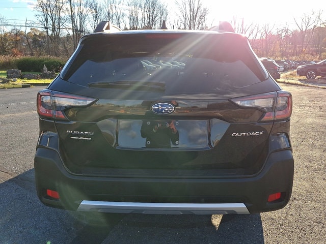 2025 Subaru Outback Limited - Photo 9