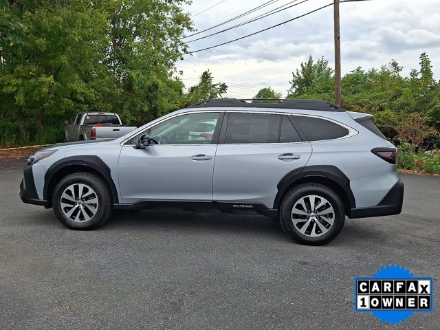 2023 Subaru Outback Premium photo 2