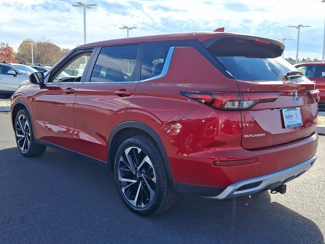 2023 Mitsubishi Outlander SE S-AWC photo 4