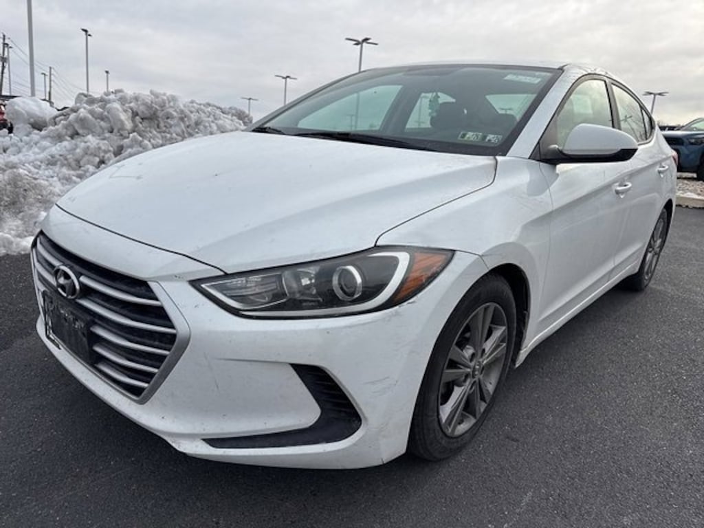 Used 2017 Hyundai Elantra SE Sedan