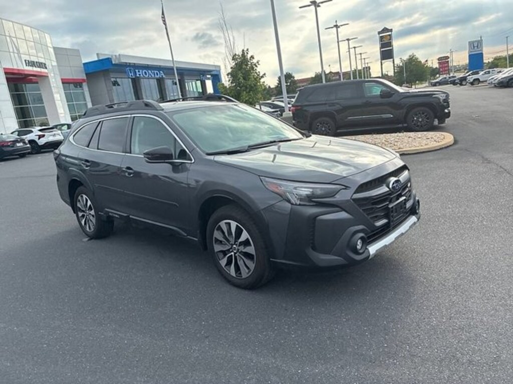 Used 2023 Subaru Outback Limited SUV