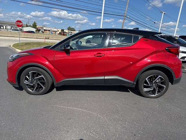 2022 Toyota C-HR Limited photo 4