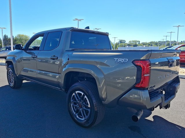 2025 Toyota Tacoma TRD Sport photo 4