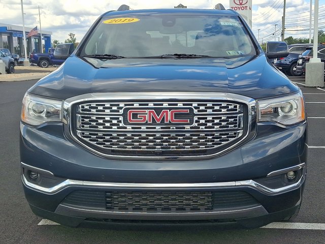 2019 Gmc Acadia Denali photo 2