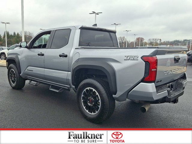 2025 Toyota Tacoma TRD photo 4