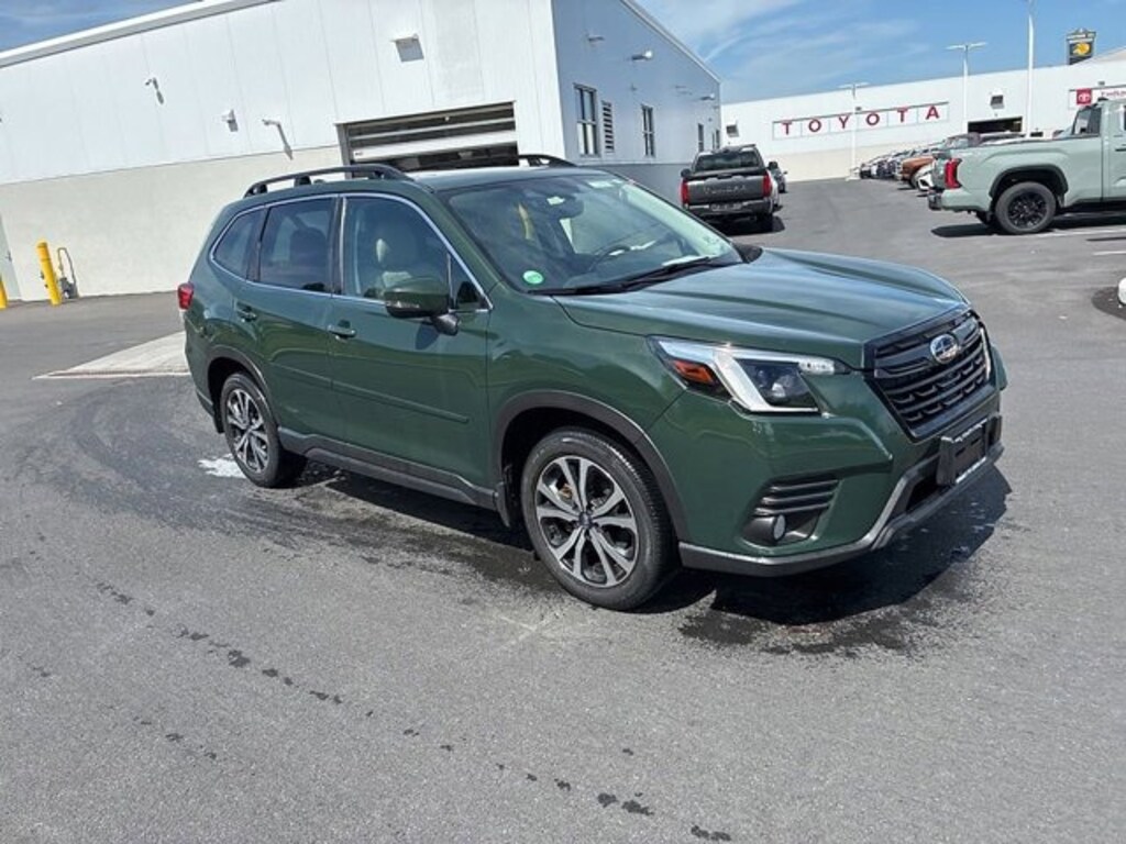 Used 2023 Subaru Forester Limited SUV