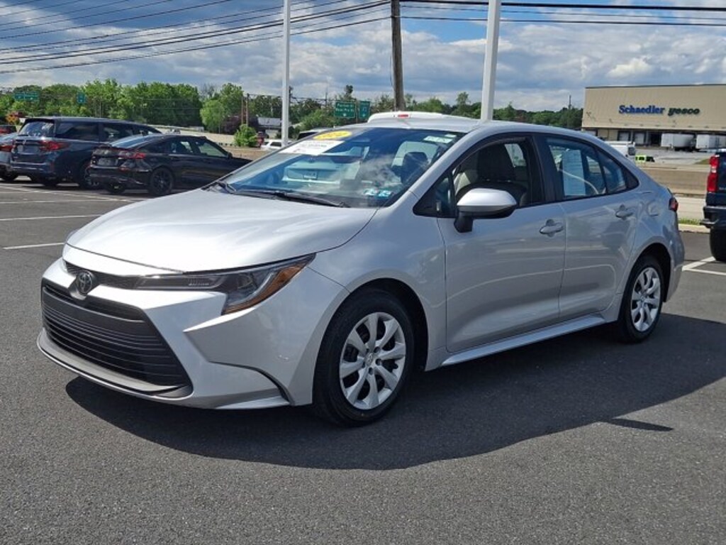 Certified 2024 Toyota Corolla LE Sedan