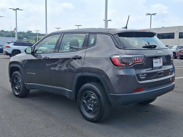 2021 Jeep Compass Sport photo 4