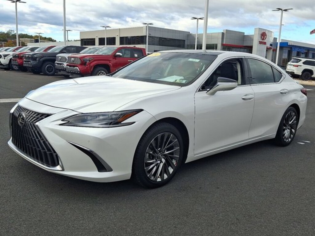 Used 2024 Lexus ES ES 350 Ultra Luxury Sedan