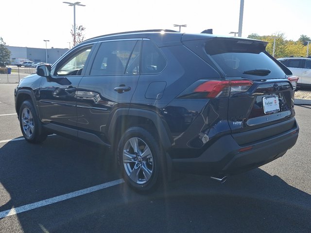 2025 Toyota RAV4 Hybrid XLE photo 3