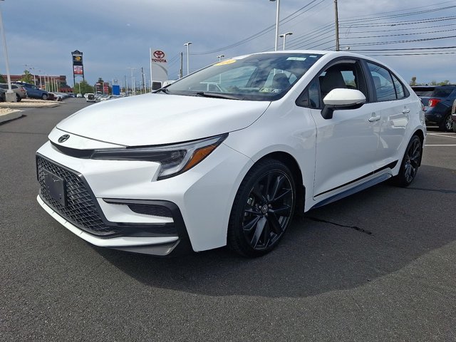 2024 Toyota Corolla SE photo 3