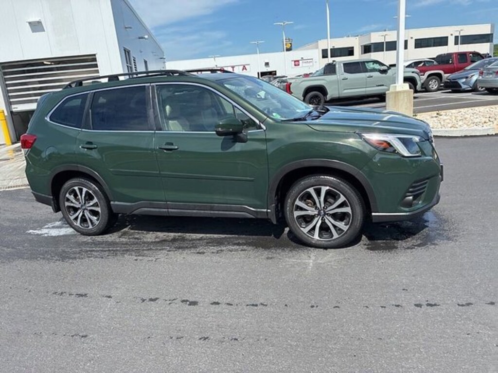 Used 2023 Subaru Forester Limited SUV