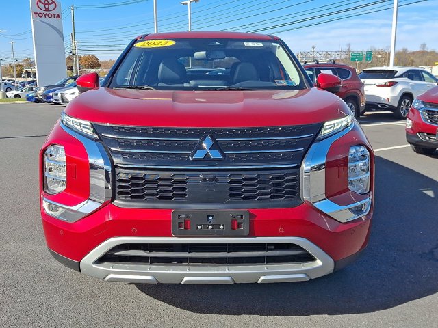 2023 Mitsubishi Outlander SE S-AWC photo 2